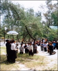 giáo dân chiếm đất cầu nguyện ở An Bằng