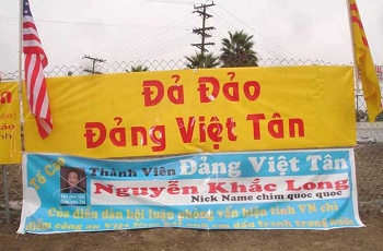 Cựu Việt Tân chống Việt Tân