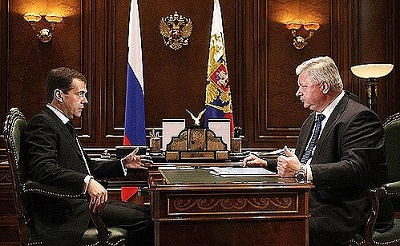 TT Medvedev và Konstantin Zatulin