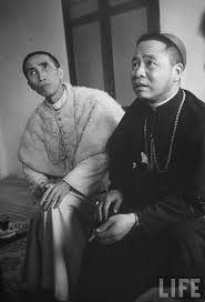 Phát Diệm 1950 - Giám mục Lê Hữu Từ và GM Phạm Ngọc Chi